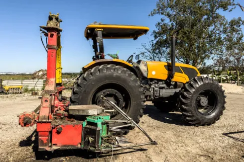 hydraulic farm equipment